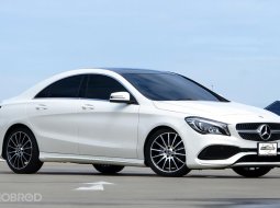 2017 BENZ CLA 250 AMG Facelift หลังคาแก้ว 