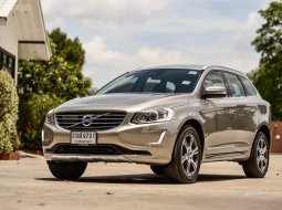 New !! Volvo XC60 2.0 T5 ปี 2014 รถมือเดียวป้ายแดง เซอร์วิสตลอด สภาพสวย ออฟชั่นจัดเต็ม