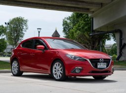 Mazda 3 2.0 S Sport ปี : 2015 รถบ้าน พร้อมเล่ม