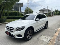 2019 Mercedes-Benz GLC 220 2.1 d 4MATIC 4WD SUV ฟรีดาวน์ รถบ้านมือเดียว ไมล์น้อย มีวารันตี 