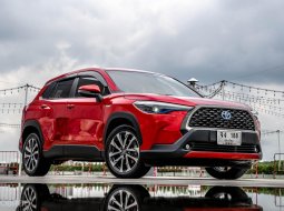 TOYOTA COROLLA CROSS 1.8 Hybrid PREMIUM ไมล์ 59,000Km ปี2020 จดปี 2021 