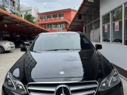 2014 Mercedes-Benz 300E 3.0 Classic รถเก๋ง 4 ประตู รถสวย เจ้าของขายเองจากมือ 1