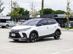 2022 Toyota YARIS 1.2 Sport Premium รถเก๋ง 5 ประตู 
