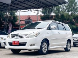 Toyota Innova 2.0G ปี2010 mpv