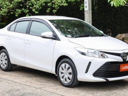 ขาย รถมือสอง 2019 Toyota VIOS 1.5 J รถเก๋ง 4 ประตู 