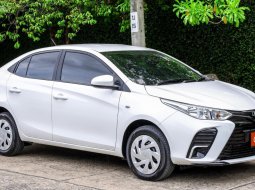 ขาย รถมือสอง 2022 Toyota Yaris Ativ 1.2 Entry รถเก๋ง 4 ประตู 