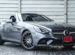 2017 Mercedes-Benz SLC300 AMG Dynamic