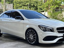 2018 Mercedes-Benz CLA250 AMG 2.0 AMG Dynamic WhiteArt Edition รถสวย สีเดิมทุกชิ้น ไมล์น้อย