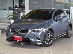 Mazda CX-3 2.0 Comfort ปี 2021 ไมล์แค่ 10,000 โล มีซันรูฟ สวยสภาพป้ายแดงรับประกัน รถบ้านมือเดียว