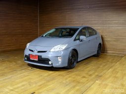 Toyota Prius 1.8 Hybrid Top grade  2015 รถมือเดียว
