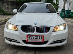 ปี2011 (จดทะเบียน 2013) BMW 320i 2.0 SE รถเก๋ง 4 ประตู รถสภาพดี มีประกัน