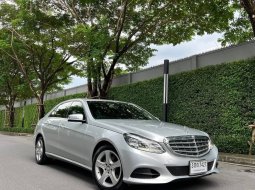 2014 Mercedes-Benz E200 CGI 1.8 Avantgarde รถเก๋ง 4 ประตู เจ้าของขายเอง รถบ้านไมล์แท้ 