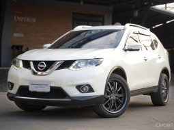 2015 Nissan X-Trail 2.0 V 4WD SUV ออกรถง่าย
