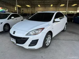 Mazda3 1.6i 4 ประตู ปี 2013 สีขาว