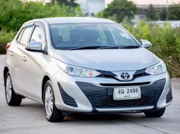2018 Toyota YARIS 1.2 E รถเก๋ง 5 ประตู 