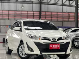 2017 Toyota Yaris Ativ 1.2 J รถเก๋ง 4 ประตู รถสวย