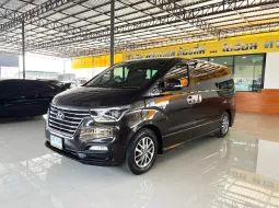 2019 Hyundai H-1 2.5 Deluxe รถตู้/VAN รถสวย ไมล์น้อย รุ่นท๊อป11ที่นั่ง ราคาถูก