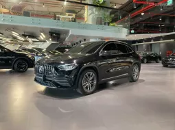 2022 Mercedes-Benz GLA35 2.0 AMG 4MATIC SUV รถสวย