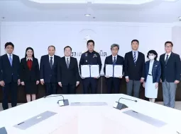 อีซูซุ ลงนาม MOU รับมาตรการ EV 3.5 เดินหน้าตั้งฐานผลิตกระบะไฟฟ้าในไทย