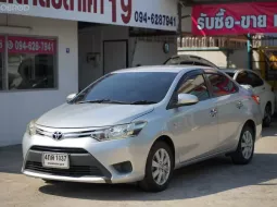 2015 Toyota VIOS 1.5 E รถเก๋ง 4 ประตู 