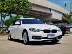2018 BMW 330E 2.0 Luxury รถเก๋ง 4 ประตู รถบ้านแท้