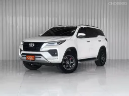 2021 Toyota Fortuner 2.4 V SUV 