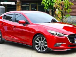 2018 Mazda 3 2.0 S โฉมไมเนอร์เชนจ์ ตัวสุดท้าย รถมือเดียว ไมล์แท้ รถสวยสภาพดีครับ