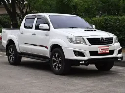 Toyota Vigo 2.5 DOUBLE CAB Prerunner E TRD Sportivo 2013 รถใช้งานในครอบครัวไมล์เพียง 1.3 แสนโล