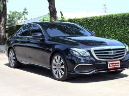 Mercedes-Benz E300e 2.0 W213 Exclusive 2020 รถบ้านมือเดียวออกศูนย์ใช้งานน้อยไมล์ 8 หมื่นกว่าโล