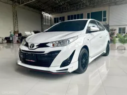 2017 Toyota Yaris Ativ 1.2 J รถเก๋ง 4 ประตู รถสภาพดี มีประวัติเช็คศูนย์ต่อเนื่อง