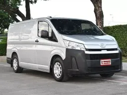 Toyota Hiace 2.8 ECO 2020 รถตู้โม่งทึบหน้ายาวโฉมล่าสุด พร้อมใช้งาน