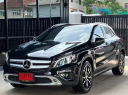 2015 Mercedes-Benz GLA200 1.6 Urban suv  รถบ้านแท้ 