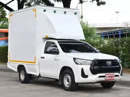 Toyota Hilux Revo 2.4 SINGLE Entry 2021 กระบะตู้ทึบภายในใหม่ความสูง 2 เมตร พร้อมใช้งาน