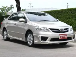 Toyota Corolla Altis 1.8 E 2013 รถบ้านมือเดียวใช้งานในครอบครัวอย่างเดียว ชุดแต่งศูนย์