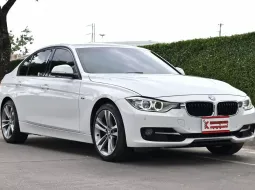 BMW 328i 2.0 F30 Sport 2014 รถบ้านมือเดียวชุดแต่งสปอร์ตรอบคัน ใช้งานน้อยไมล์แสนต้น