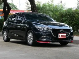 Mazda 3 2.0 C Sports 2017 รถบ้านมือเดียวตัวไมเนอร์เชนจ์ไฟหน้า LED ชุดแต่งศูนย์รอบคัน 