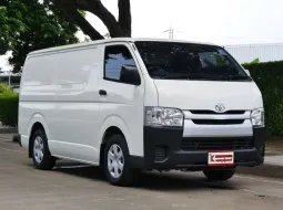 Toyota Hiace 3.0 ตัวเตี้ย D4D 2019 รถตู้เตี้ยบรรทุกใช้งานน้อยไมล์เพียง 5 หมื่นกว่าโลเท่านั้น