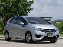 2018 Honda JAZZ 1.5 V+ i-VTEC รถเก๋ง 5 ประตู 