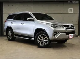 2018 Toyota Fortuner 2.4 V SUV AT ไมล์เเท้ 8หมื่น มือเเรกจากป้ายเเดง ประวัติการดูแลรักษารถดี B6091