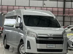 2020 Toyota COMMUTER 2.8 รถตู้หน้ายาว/van ฟรีดาวน์