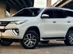 ขาย รถมือสอง 2019 Toyota Fortuner 2.4 V SUV 