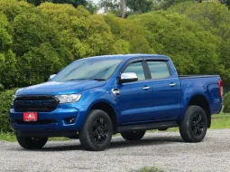 NEW FORD RANGER 2.2 XLT สี่ประตู ปี2019(แท้) เกียร์ ธรรมดา สีน้ำเงิน