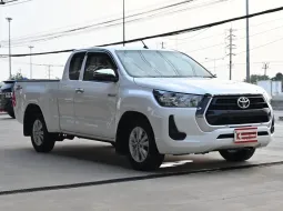 Toyota Revo 2.4  SMARTCAB Z Edition Mid 2021 ใช้งานในครอบครัวไม่เคยบรรทุกหนัก ไมลื 3 หมื่นกว่าโล