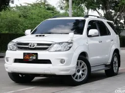 Toyota Fortuner 3.0 Smart V 4WD 2008 รถบ้านมือเดียว ตัวพิเศษจากสูนย์ ชุดแต่ง TRD ล้อขอบ 18