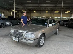 Mercedes-Benz E220 W124 2.2i ปี 1995 สีน้ำตาล