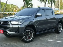 NEW TOYOTA HILUX REVO  2.4 PRERUNNER MID สี่ประตูโฉมหมูป่า ปี2020(แท้) เกียร์ ธรรมดา