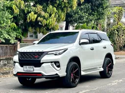 ขายรถ Toyota Fortuner 2.4 V ปี2020 รถกระบะ 