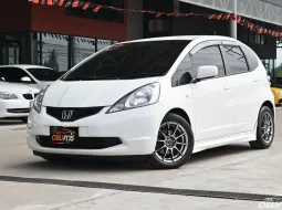 Honda Jazz 1.5 S i-VTEC 2010 รถบ้านมือเดียวลูกค้าเอามาเทิร์น เจ้าของเดิมดูแลดี