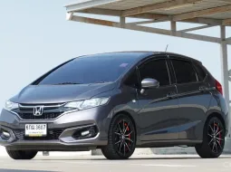 2017 Honda JAZZ 1.5 i-VTEC รถเก๋ง 5 ประตู ไมล์ 44,000