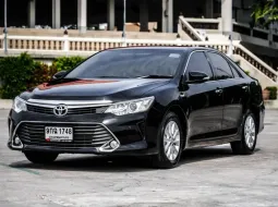 2015 Toyota CAMRY 2.0 รถเก๋ง 4 ประตู รถสวยการันตีคุณภาพ